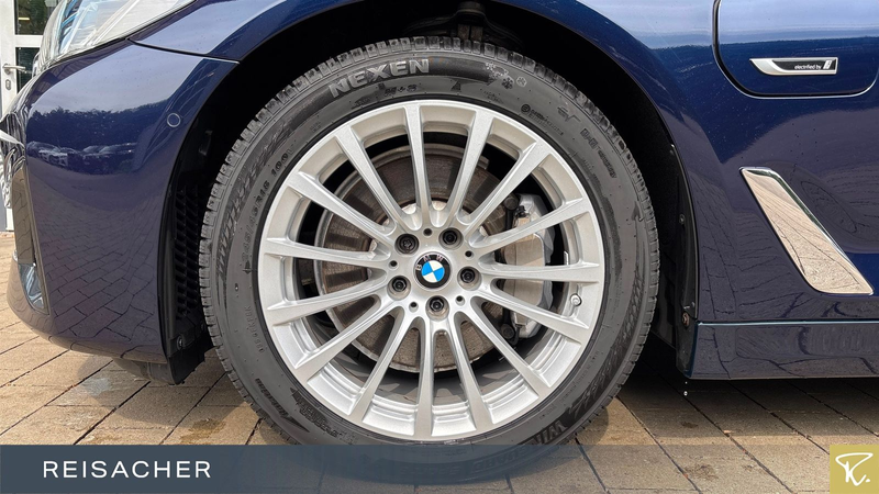 BMW 530 e A xDrive Tou AHK,DAProf,Leder,HUD,LHZ — photo 3