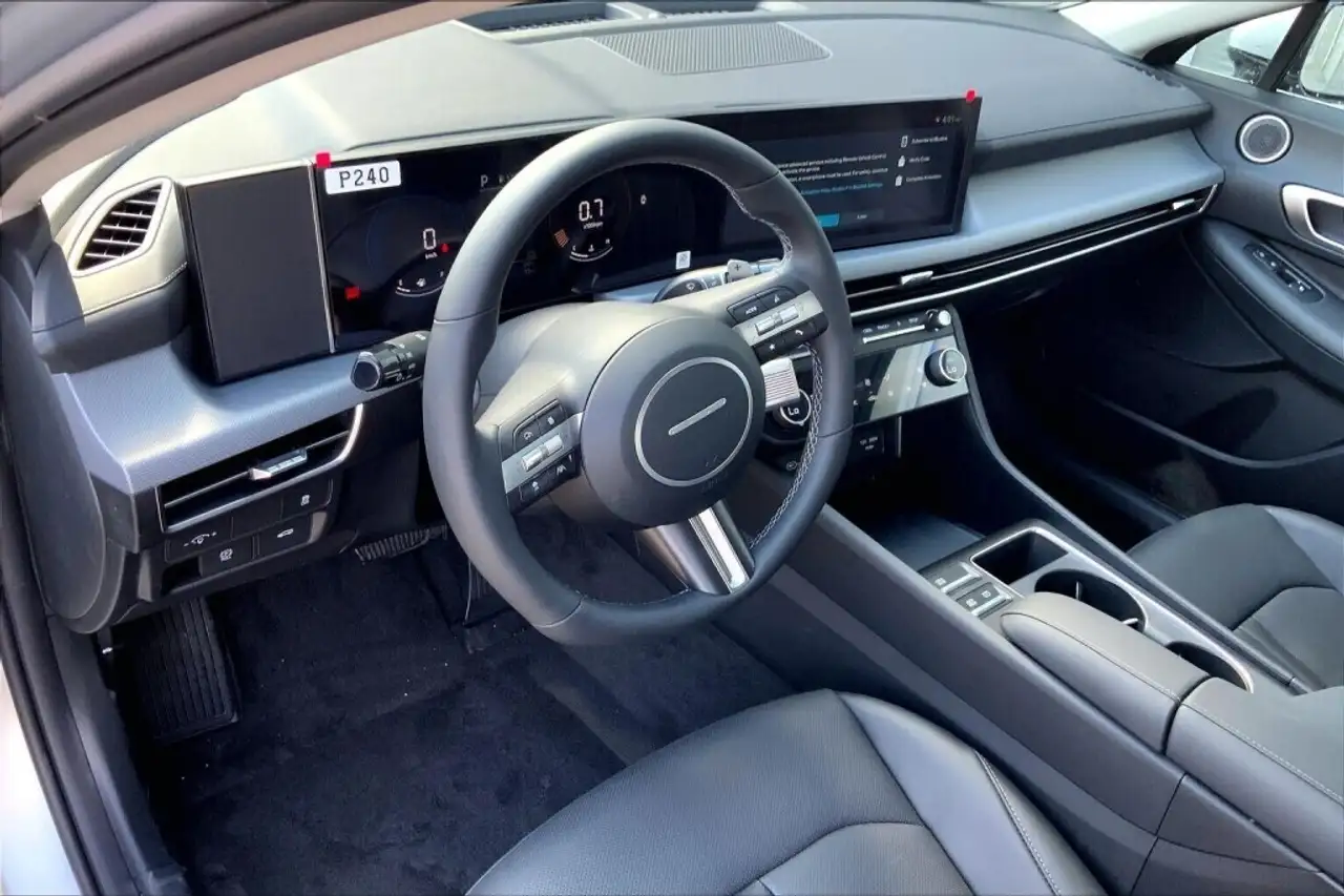 Hyundai SONATA снимка Hyundai SONATA
