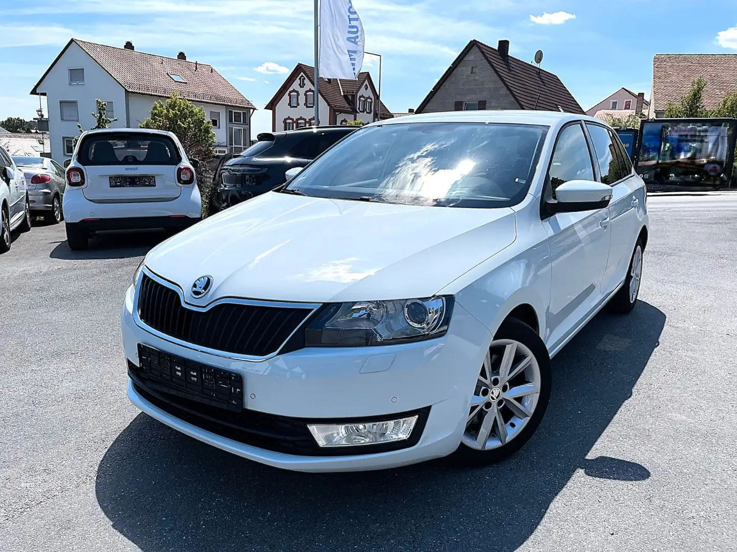 Skoda Rapid/Spaceback Spaceback Joy"TOP" 1.4L/DSG AUTOM/1.HAND/ Blanco - 1