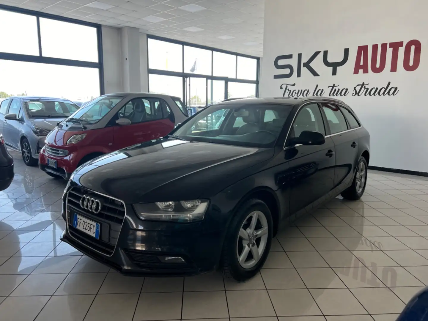 Audi A4 Avant 2.0 TDI 143CV F.AP. Zwart - 2