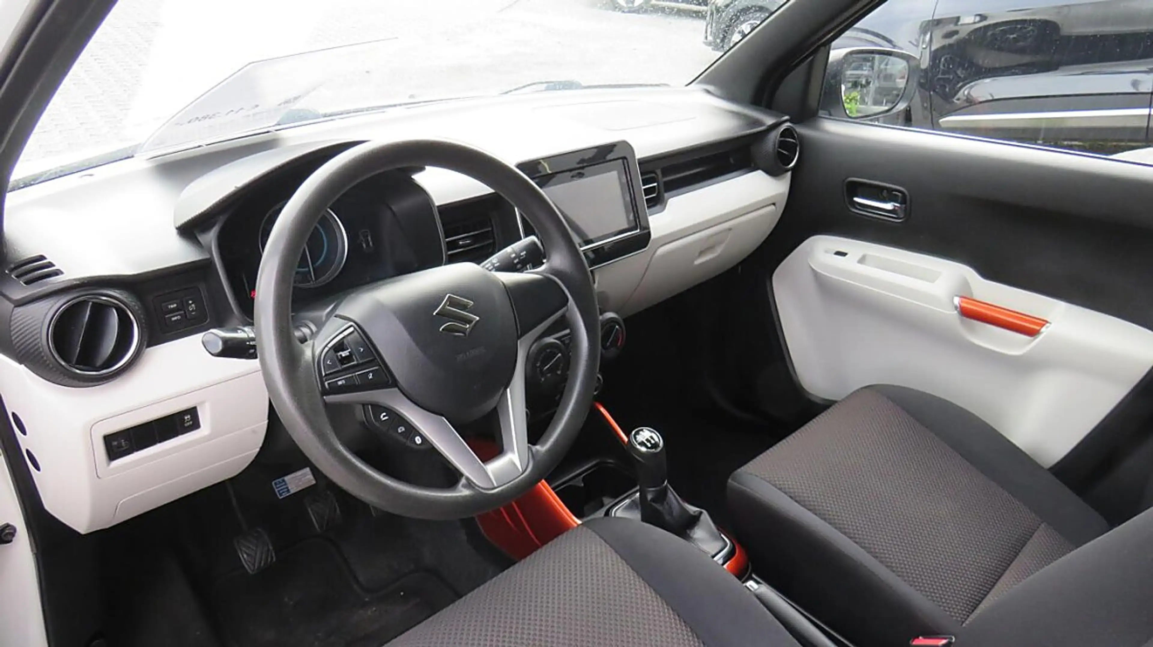 Suzuki Ignis 1,2 Shine 4WD — photo 9