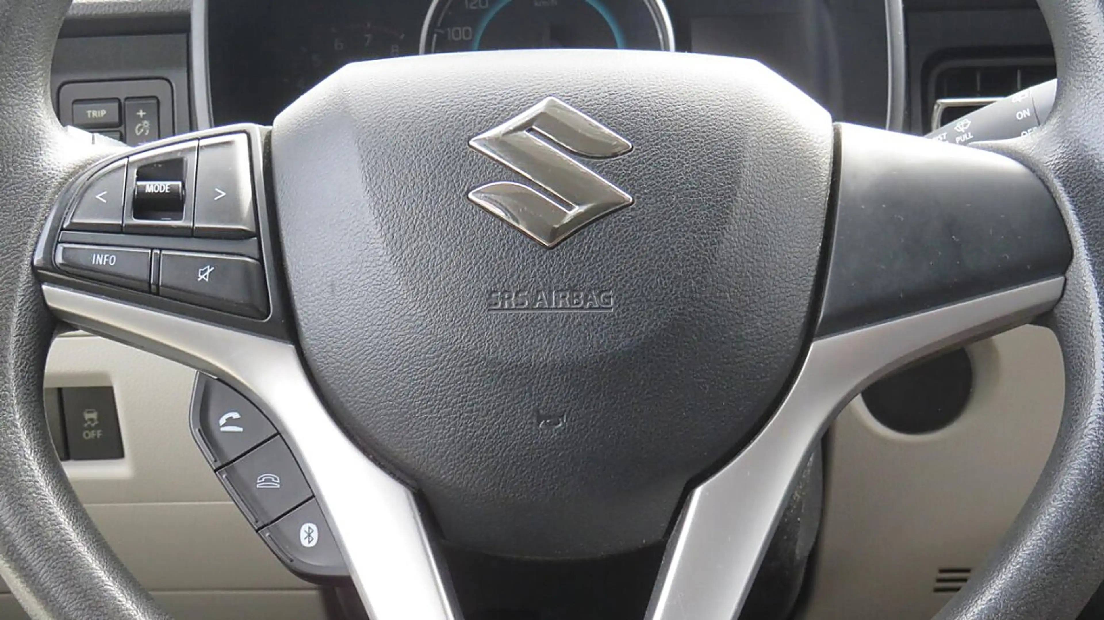 Suzuki Ignis 1,2 Shine 4WD — photo 13