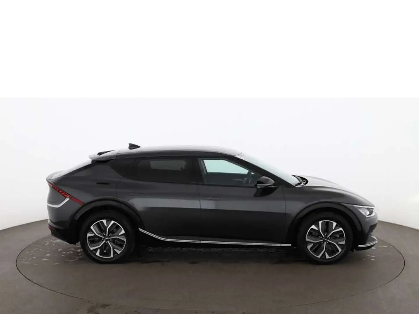 Kia EV6 77kWh Aut LED RADAR NAVI LEDER ASSIST SITZHZG Grau - 2