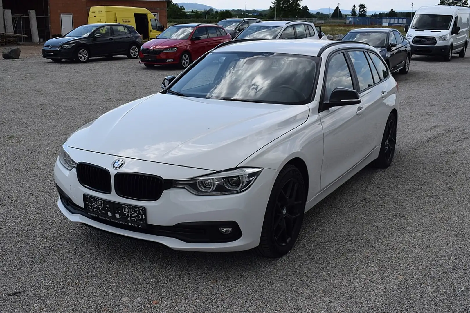 BMW 316 d Touring Aut. Weiß - 1