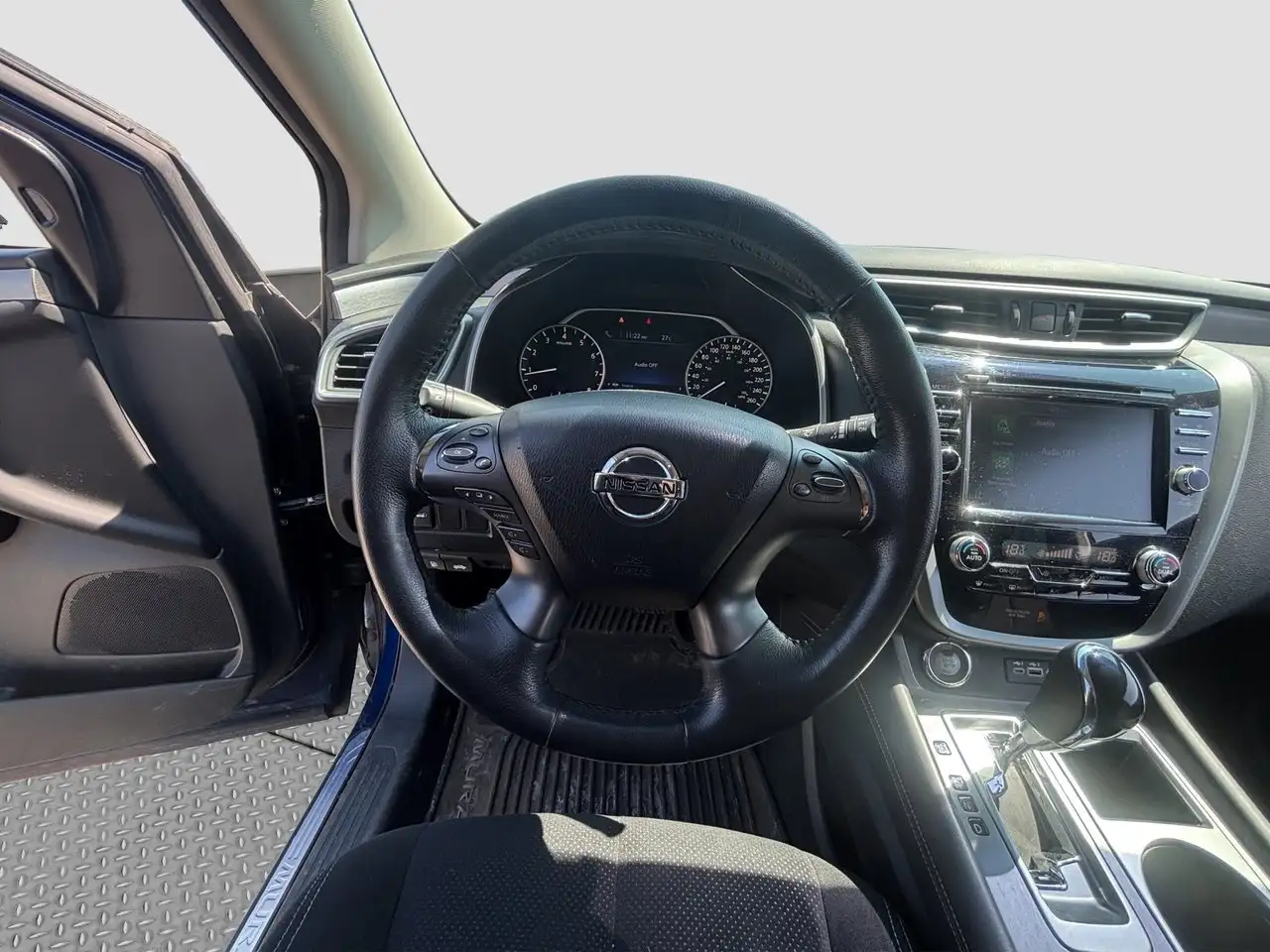 Nissan Murano снимка Nissan Murano