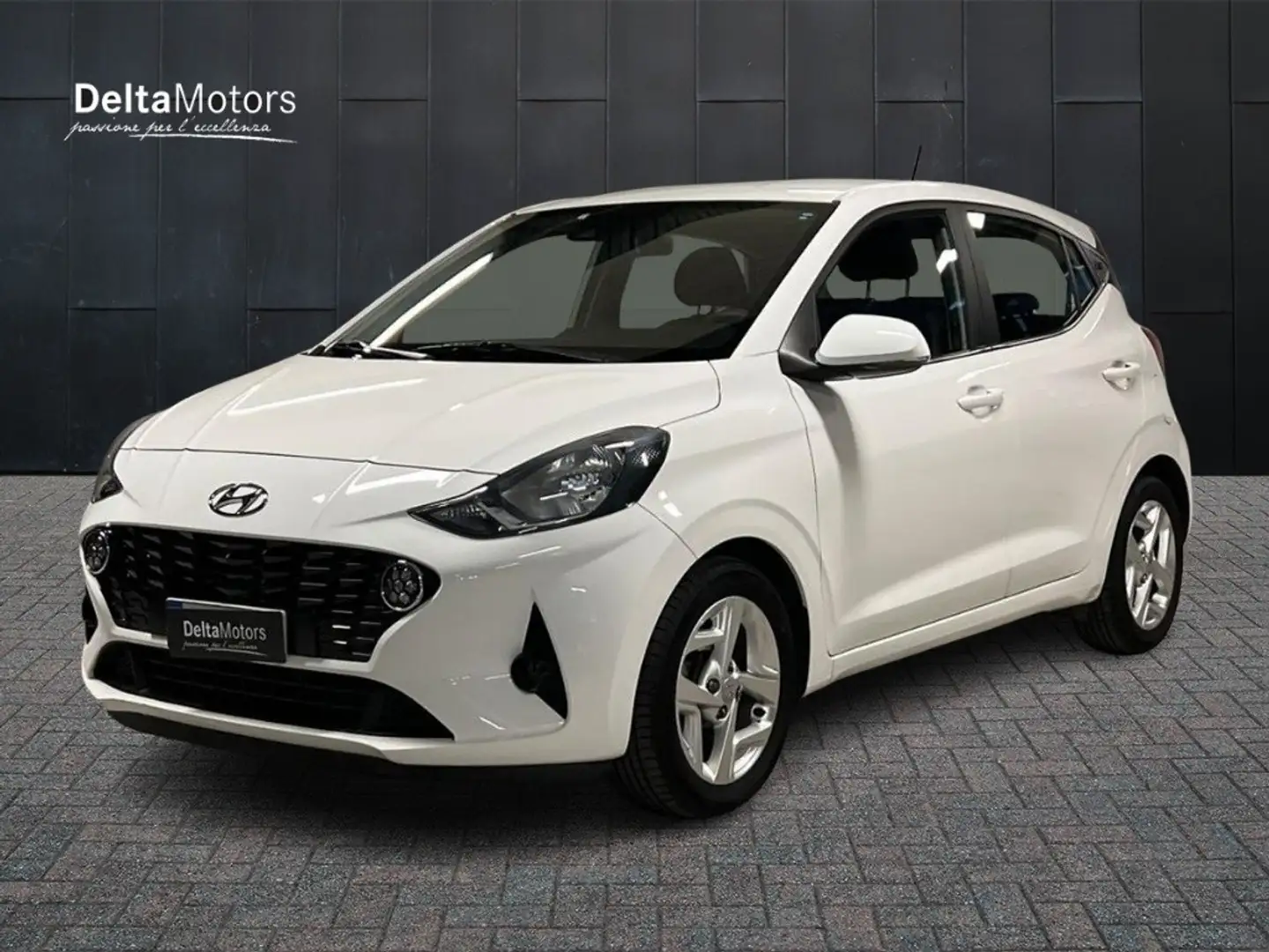 Hyundai i10 1.0 MPI Tech Connect Pack Blanc - 1