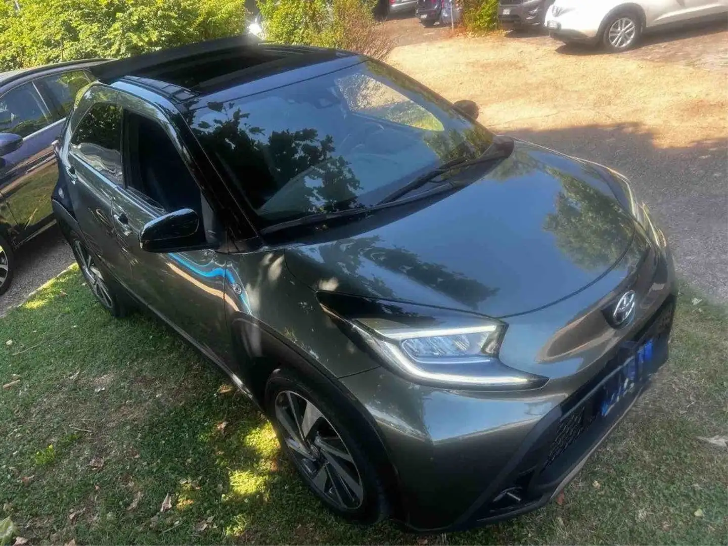 Toyota Aygo X 1.0 VVT-i 72 CV 5 porte Lounge Air S-CVT Verde - 1