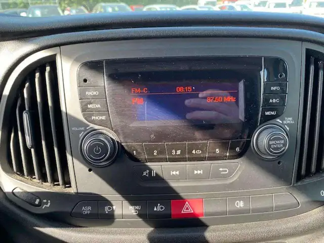 Fiat Doblo view 11