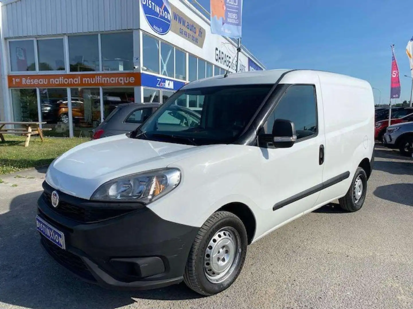 Fiat Doblo 1.3 Multijet II 16V - 90 EcoJet  Fourgon tôlé Pack USB Clim Blanc - 1