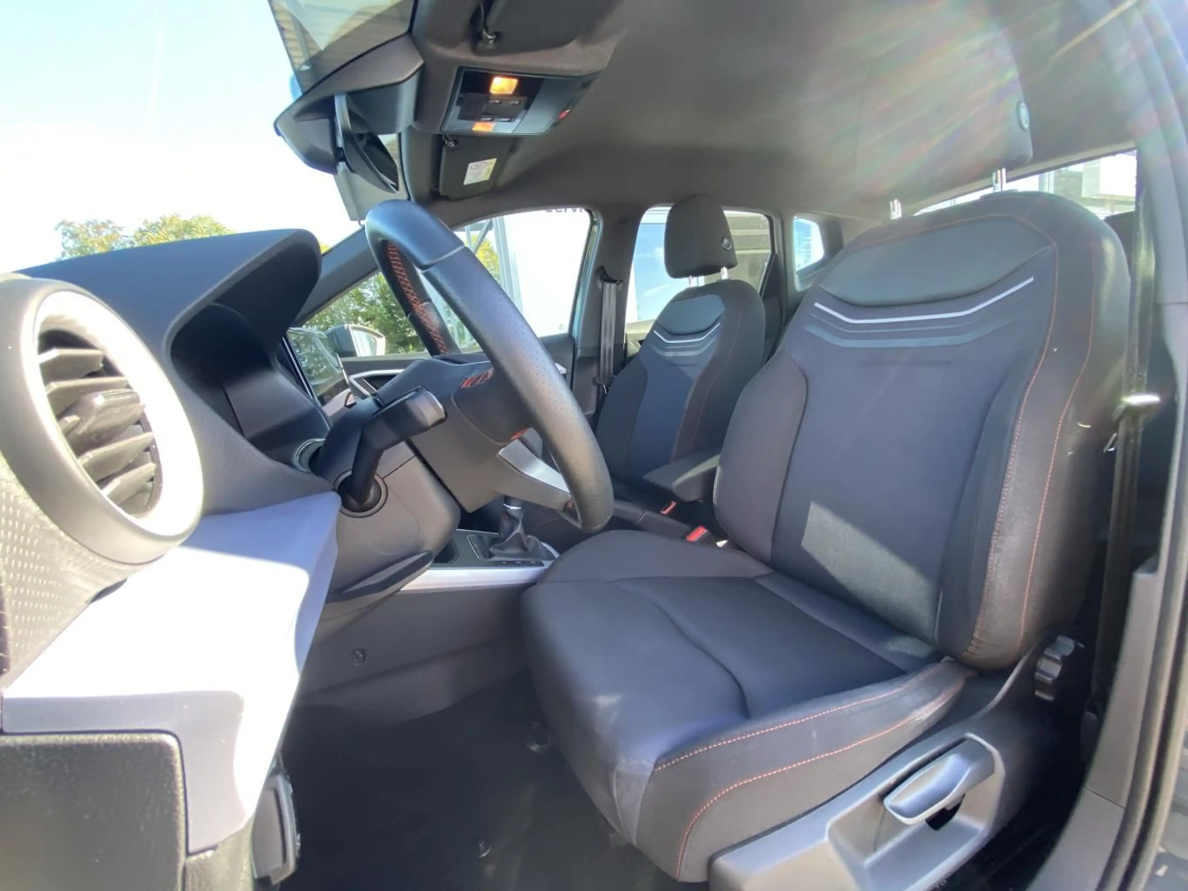SEAT Arona 1.0 TSI FR 17"+VIRTUAL-COCKPIT+NAVI-PRO+KA — photo 9