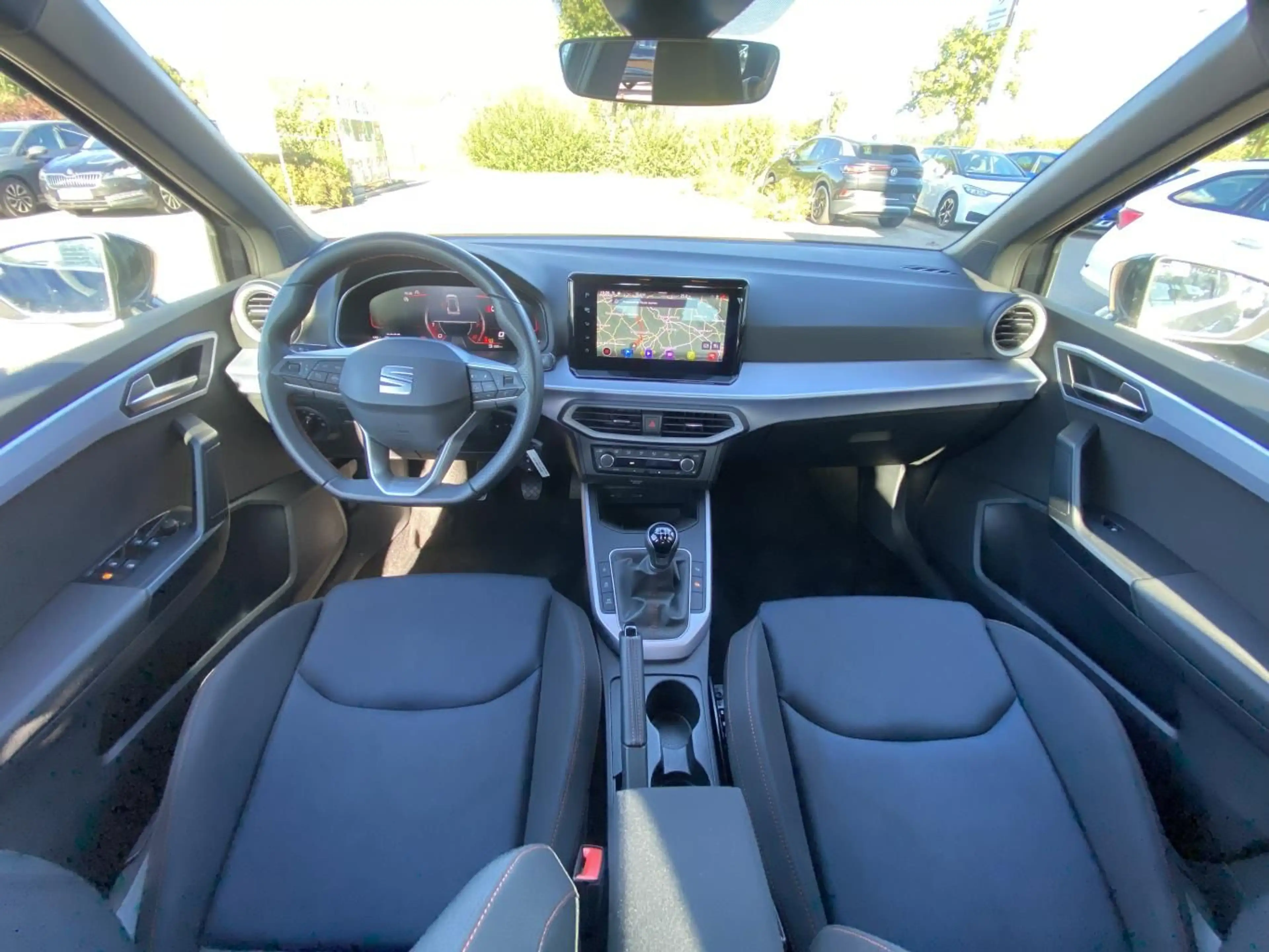 SEAT Arona 1.0 TSI FR 17"+VIRTUAL-COCKPIT+NAVI-PRO+KA — photo 12