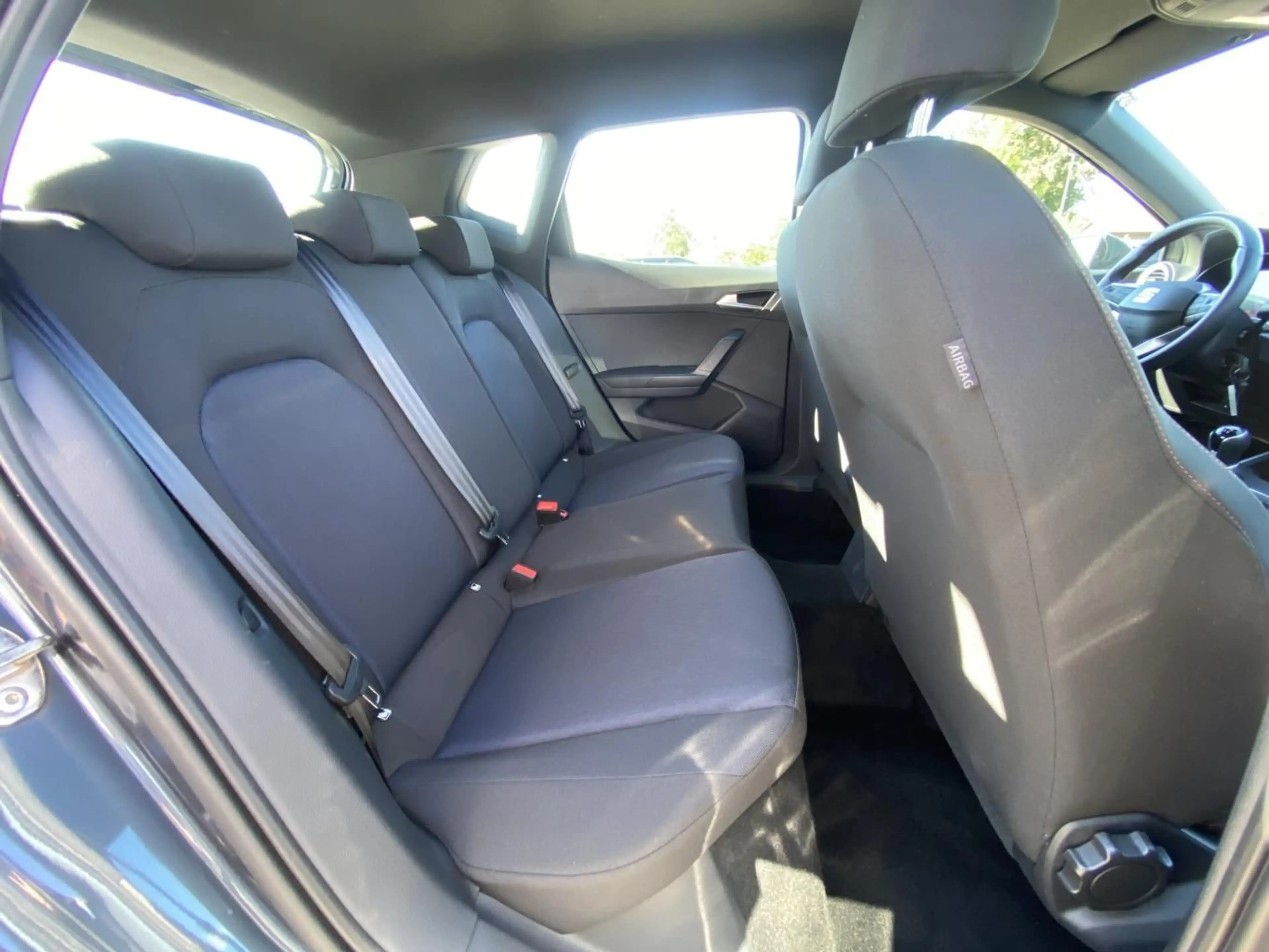 SEAT Arona 1.0 TSI FR 17"+VIRTUAL-COCKPIT+NAVI-PRO+KA — photo 15
