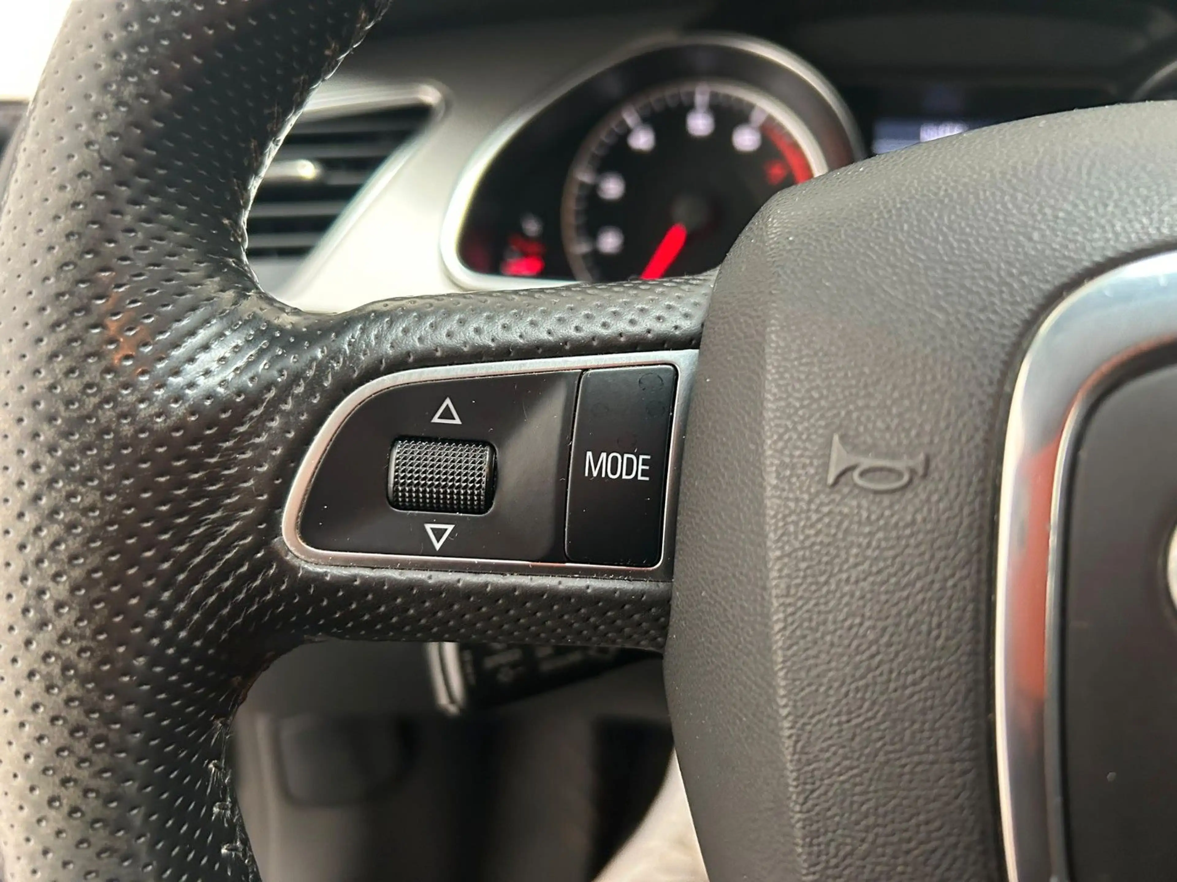 Audi A5 Sportback 2.0 TFSI Xenon Pdc — photo 14