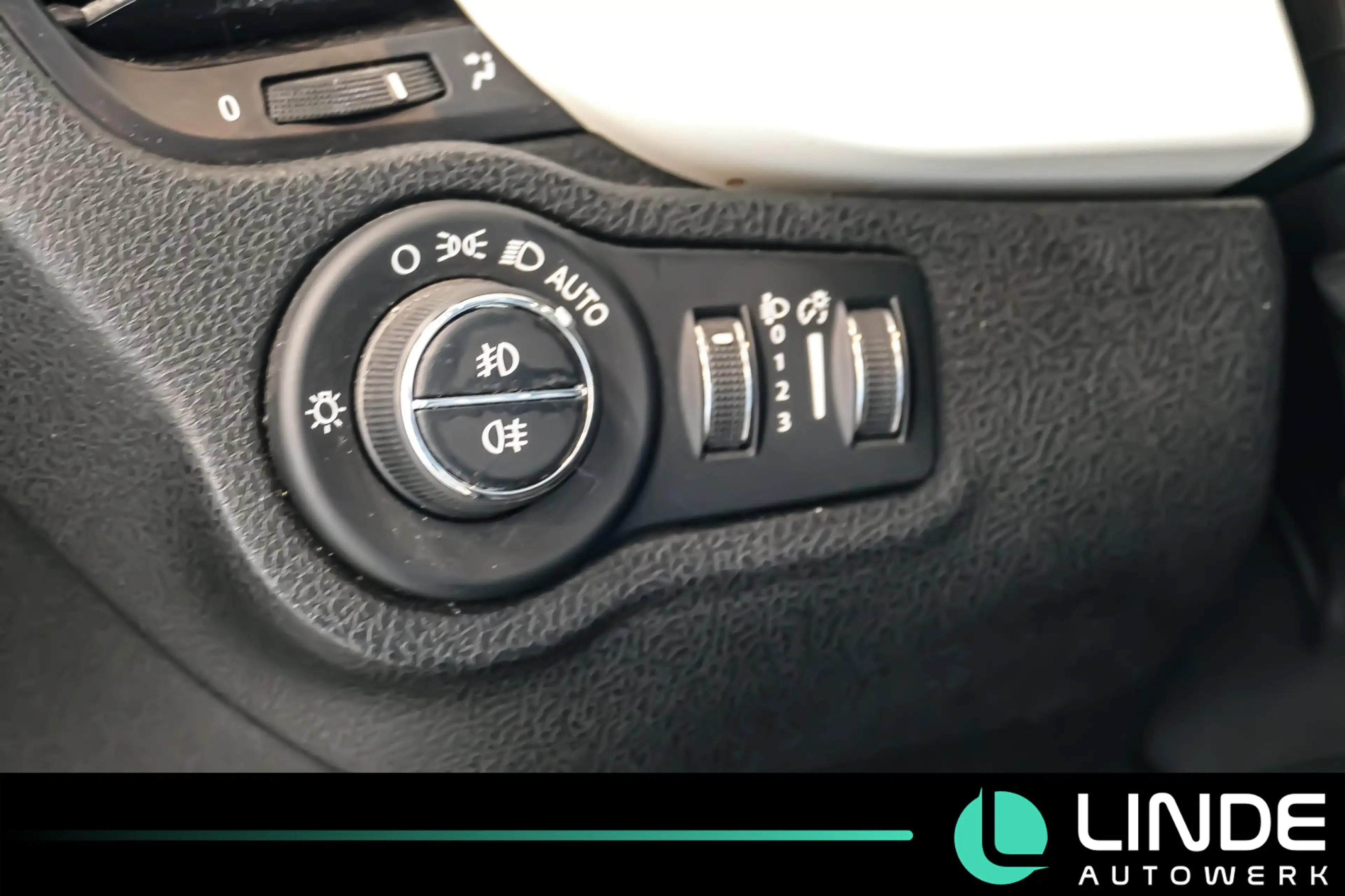 Fiat 500X Cross |SHZ|TEMPOMAT|PDC|RF.KAMERA|MFL|BT — photo 6