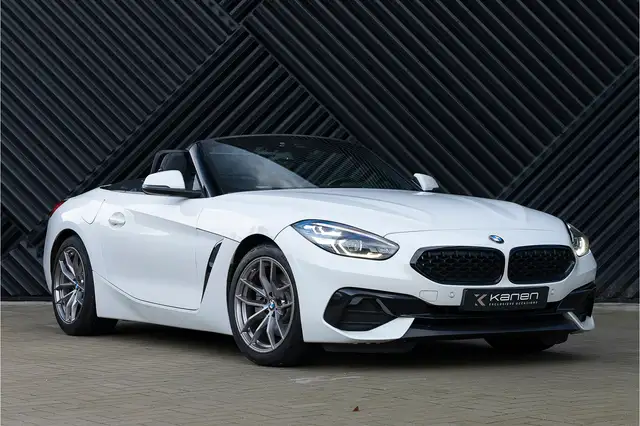 BMW Z4 Roadster sDrive20i High Executive Driving Assist L