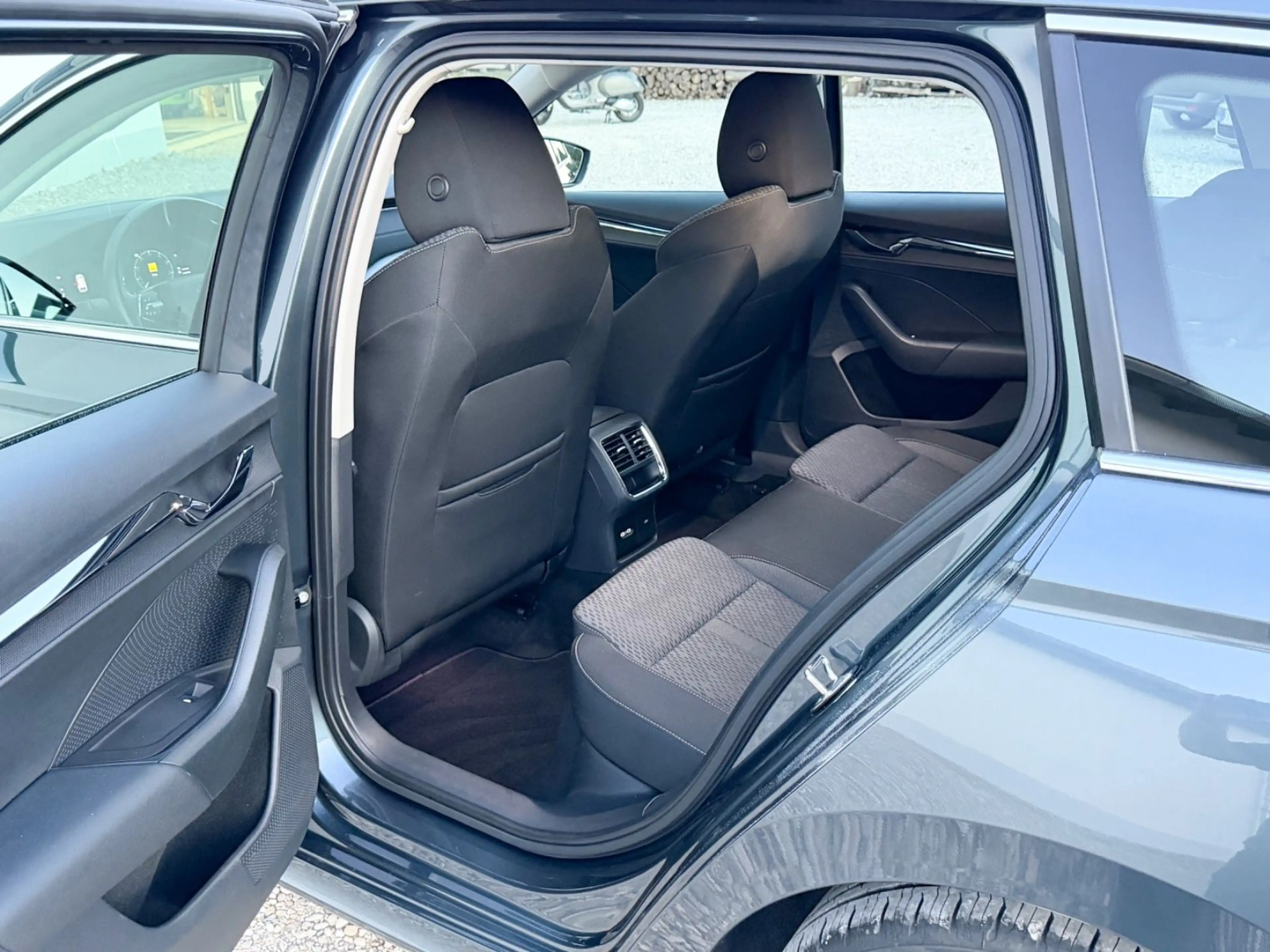 Skoda Octavia Combi Style 2.0 TDI,Kamera,HUD,LED,1Hd. — photo 13