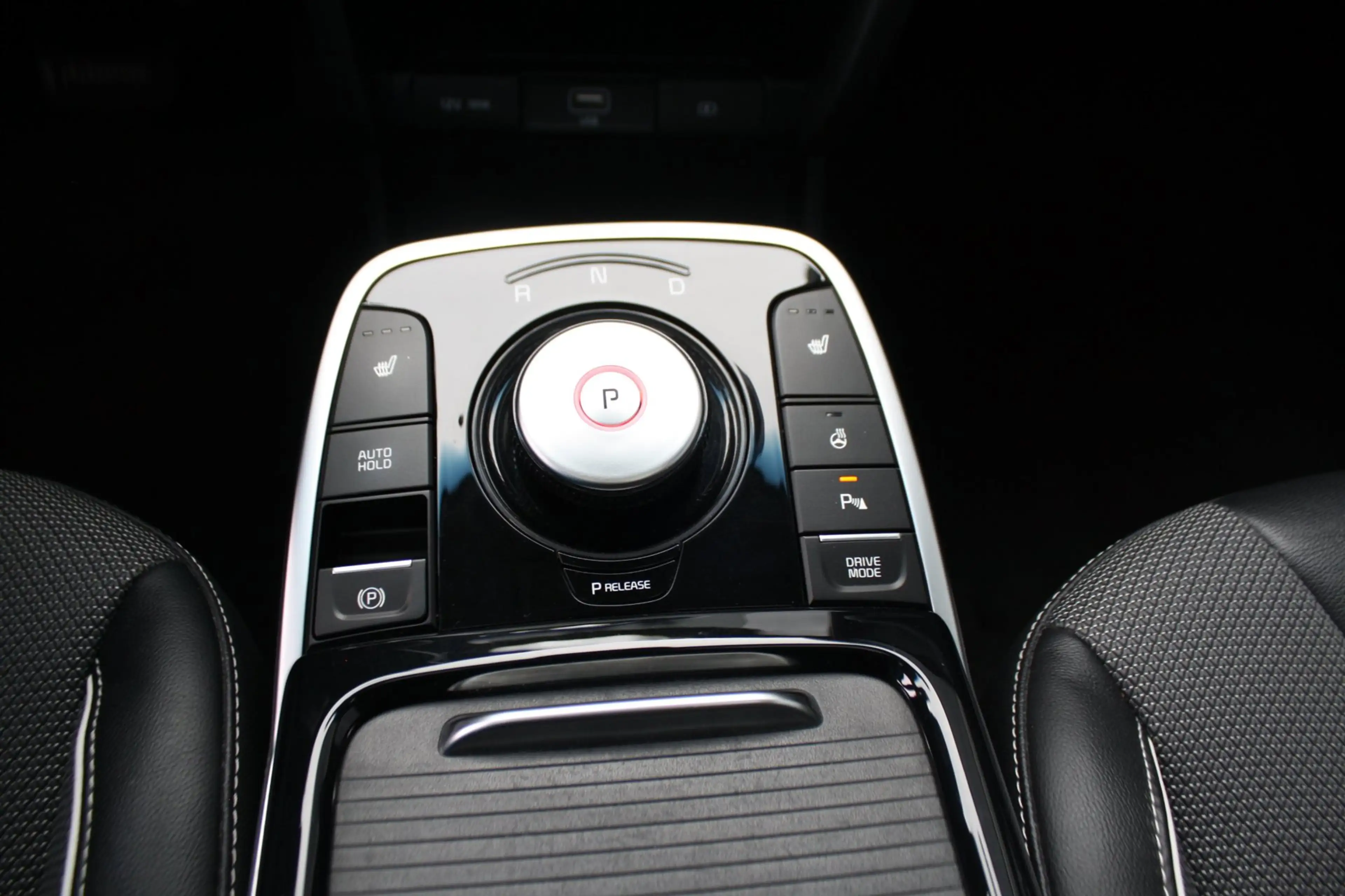 Kia e-Niro DynamicPlusLine 64 kWh -CAMERA - PDC - SCHUIFKANTE — photo 14