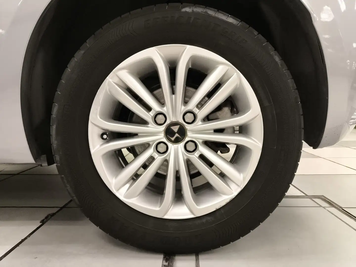 DS Automobiles DS 4 Crossback 1.6BlueHDi S&S Desire Gris - 2