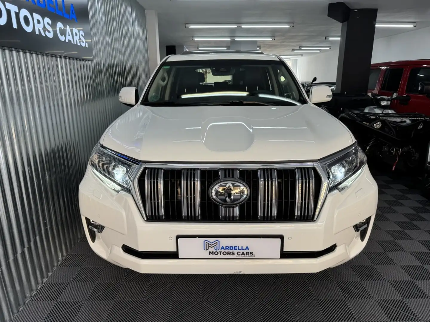 Toyota Land Cruiser D-4D VXL Aut. Blanco - 2