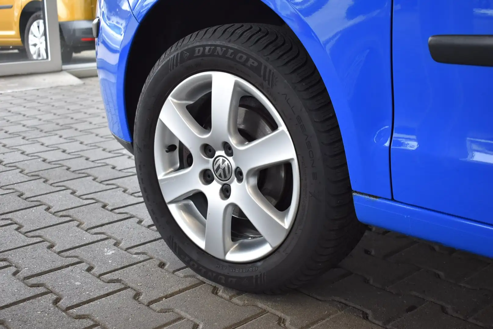 Volkswagen Polo 1.6 Automatik Tour Winterpaket Blue - 2