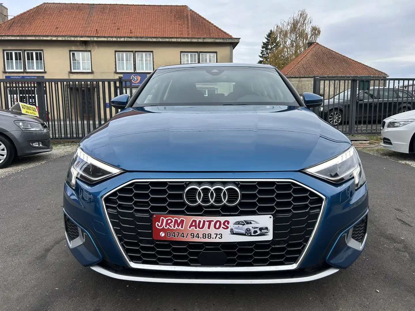 Audi A3 Sportback 30 TFSI S tronic Automatique Bleu - 2