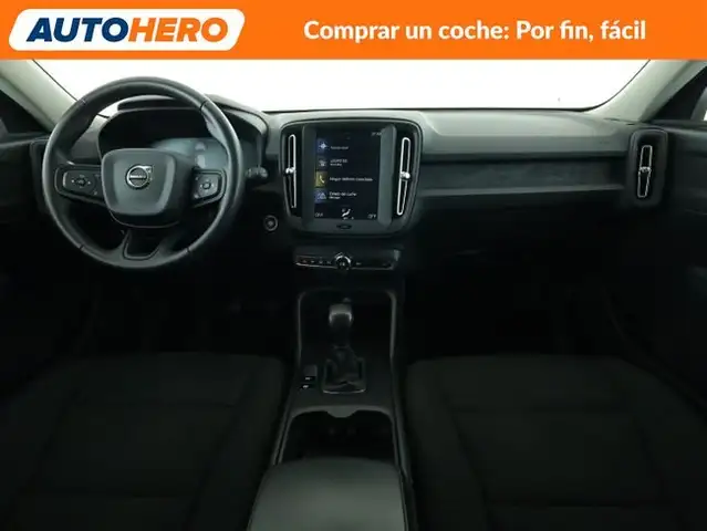 Volvo XC40 view 13