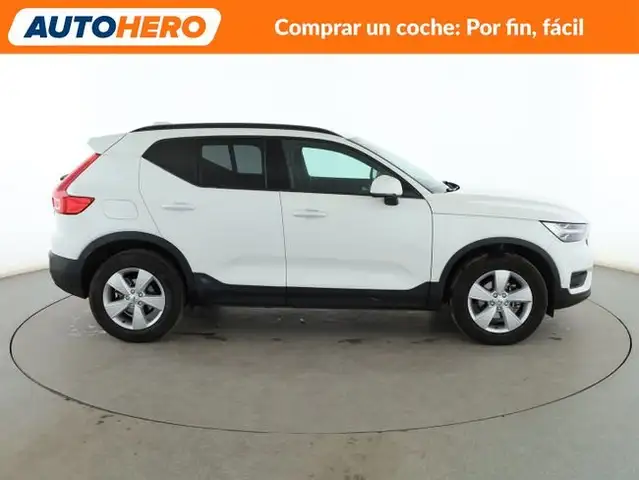 Volvo XC40 view 7