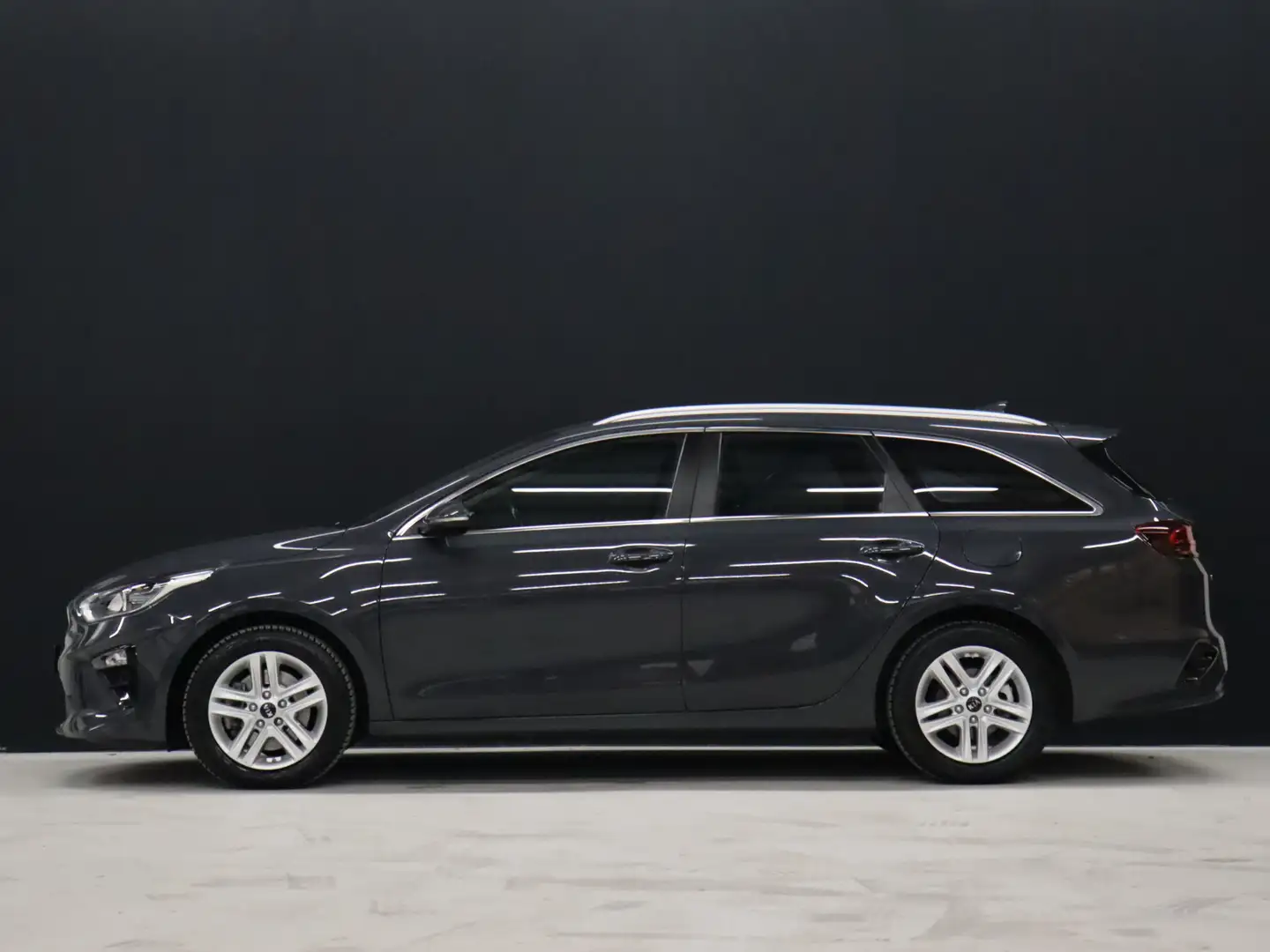 Kia Ceed SW / cee'd SW Sportswagon 1.4 T-GDi DynamicLine [APPLE CARPLAY, Grijs - 2