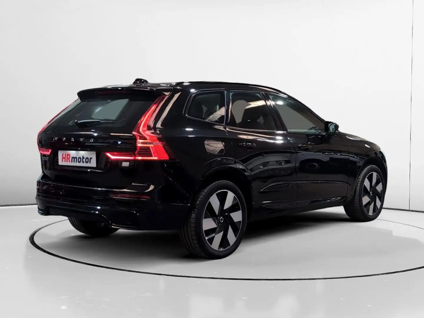 Volvo XC60 T6 Ultra Dark Schwarz - 1