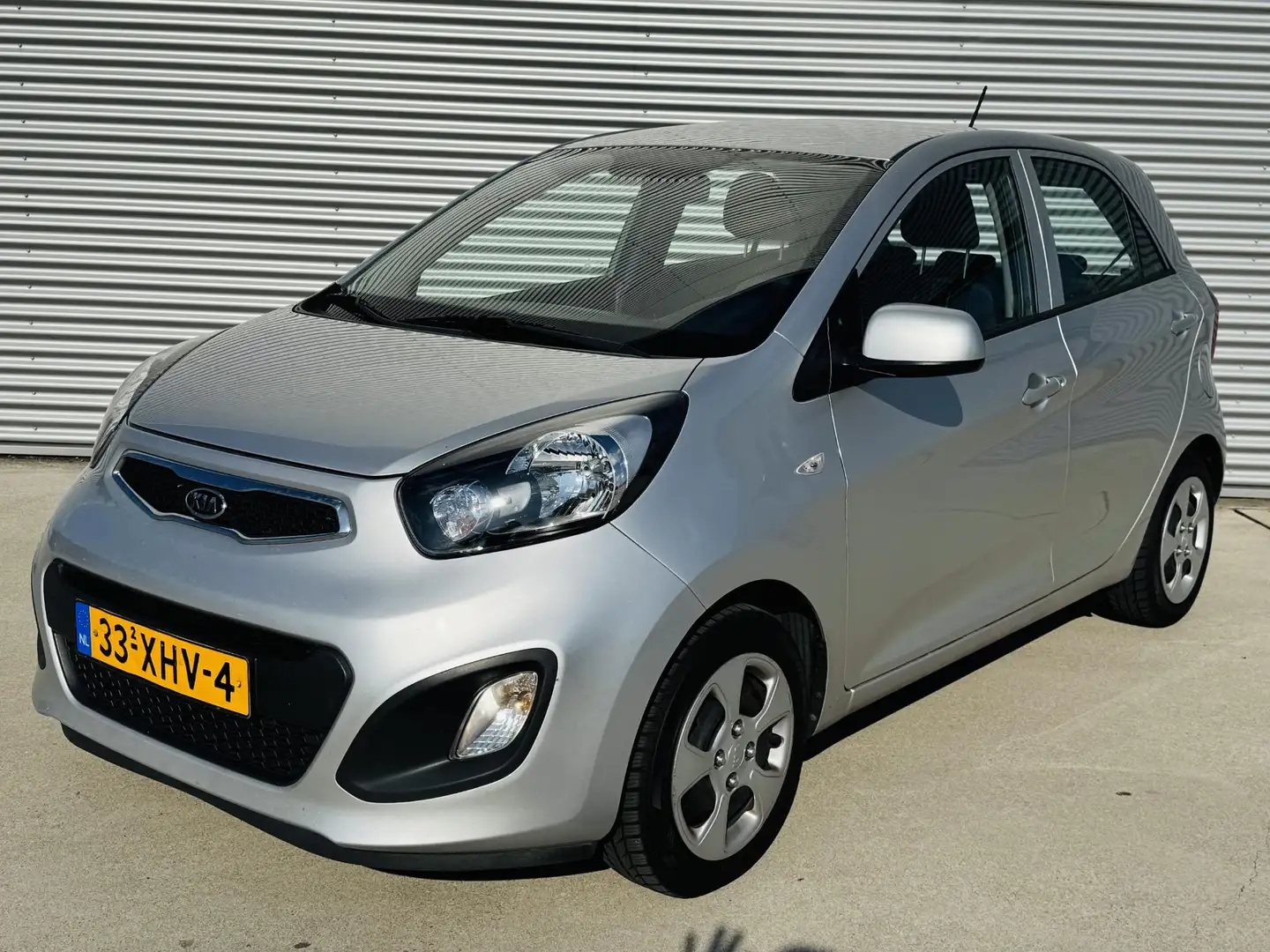 Kia Picanto 1.2 Comfort Pack 85pk Airco | NW door ons geleverd Grijs - 2