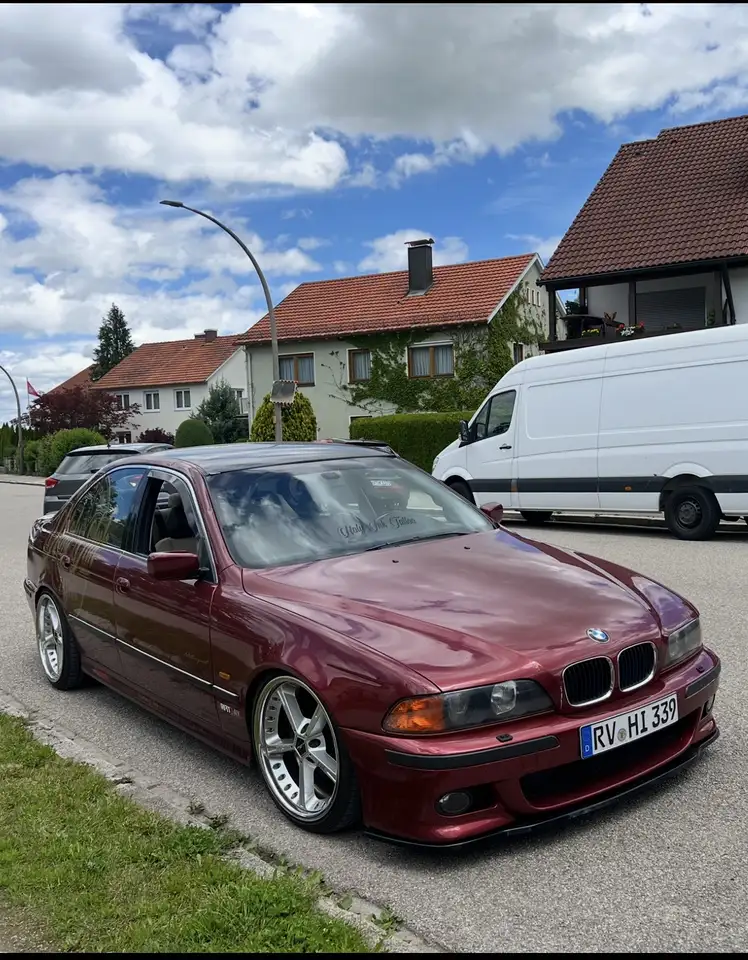 BMW 523i, foto 1