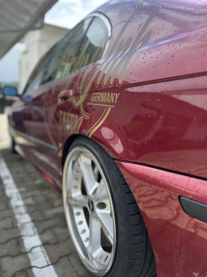 BMW 523i, foto 6