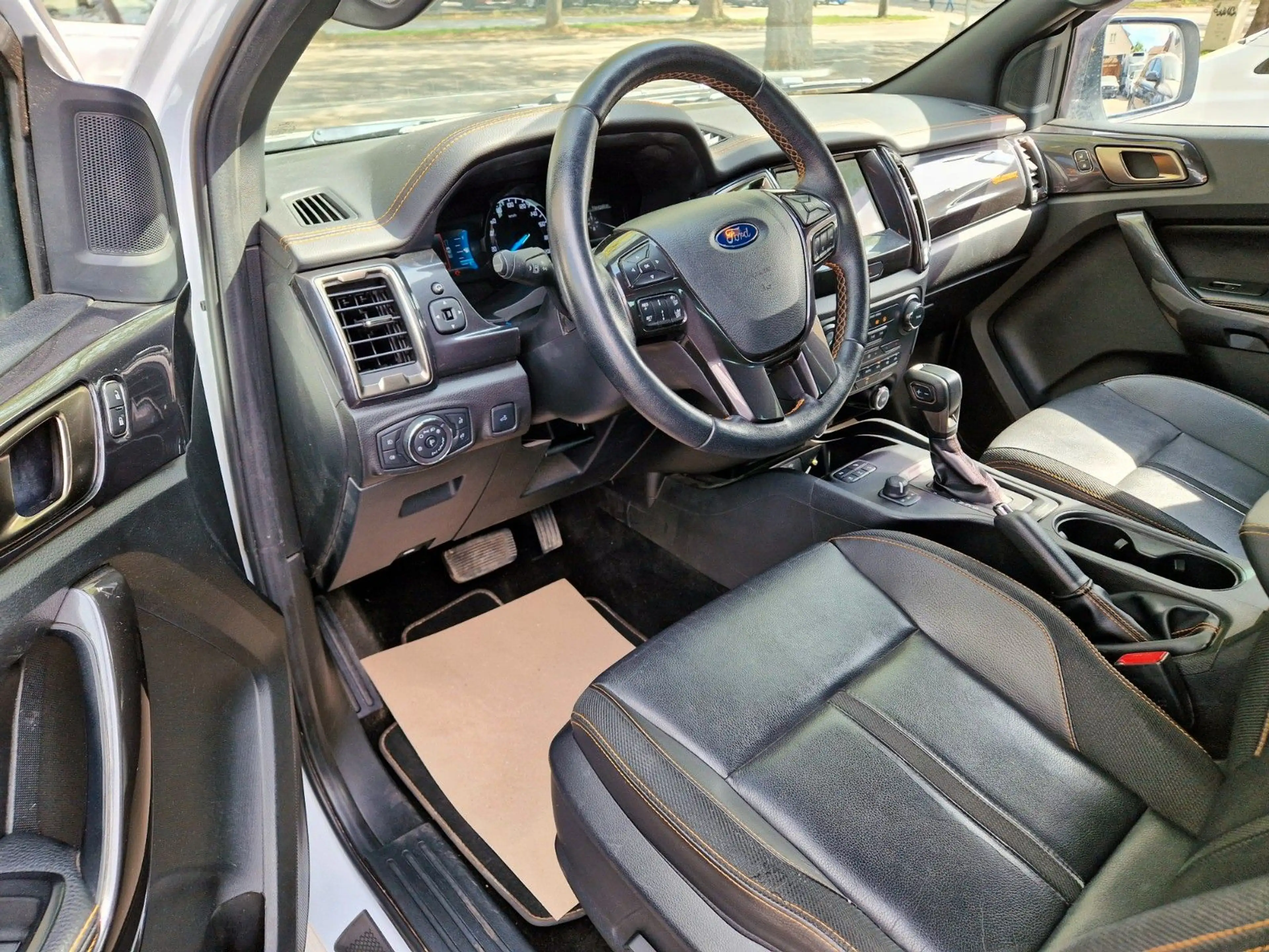 Ford Ranger Wildtrak 4x4 DoKa +AHK+LED+KAMERA+ — photo 9