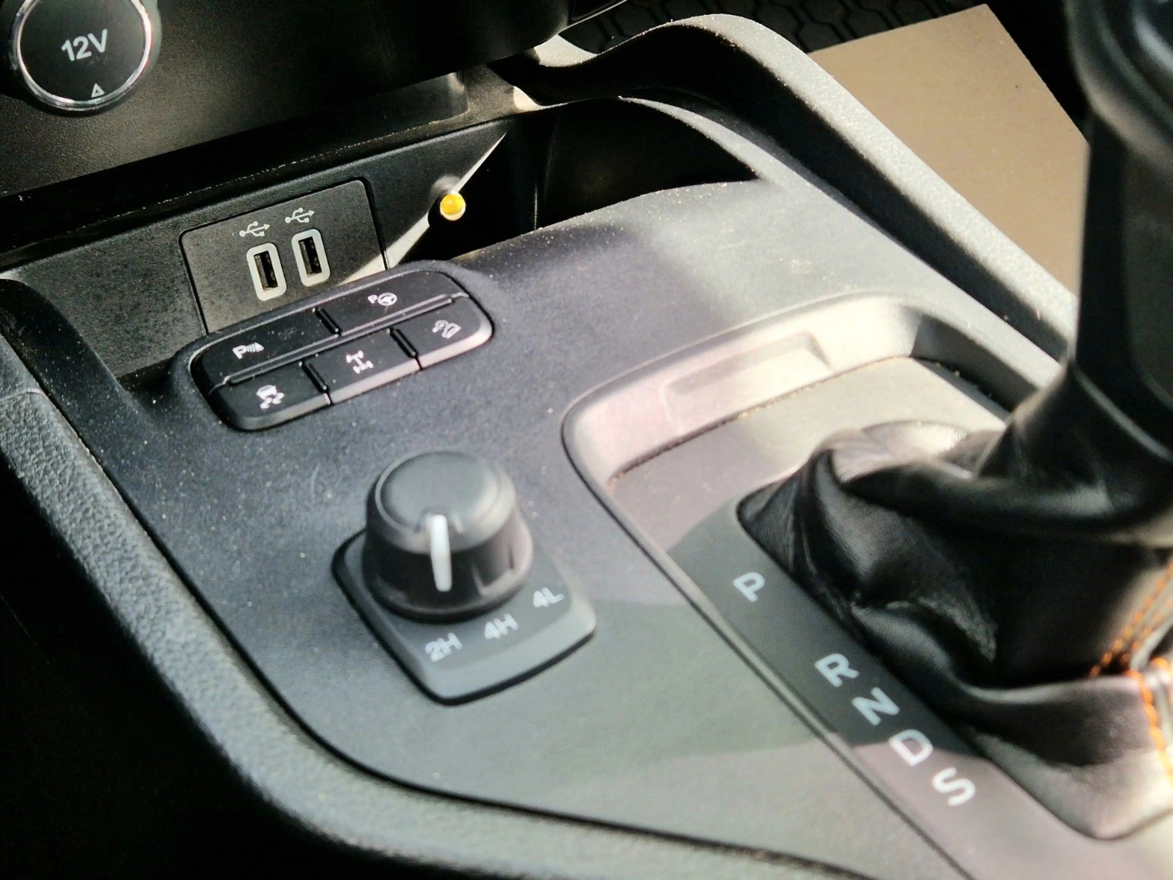 Ford Ranger Wildtrak 4x4 DoKa +AHK+LED+KAMERA+ — photo 22