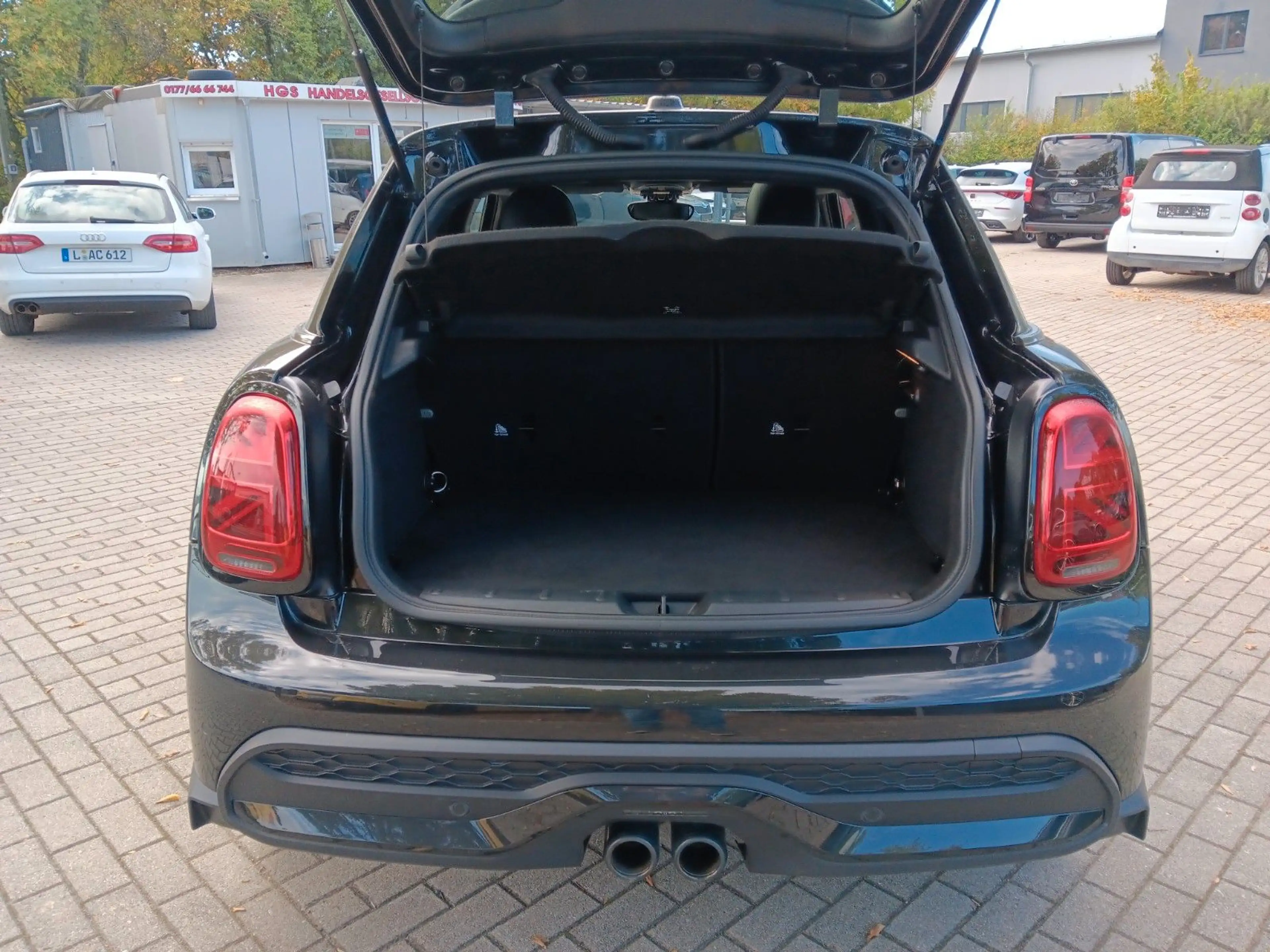 MINI Cooper S Mini 5-trg. Classic Trim Navi LED Klima — photo 8