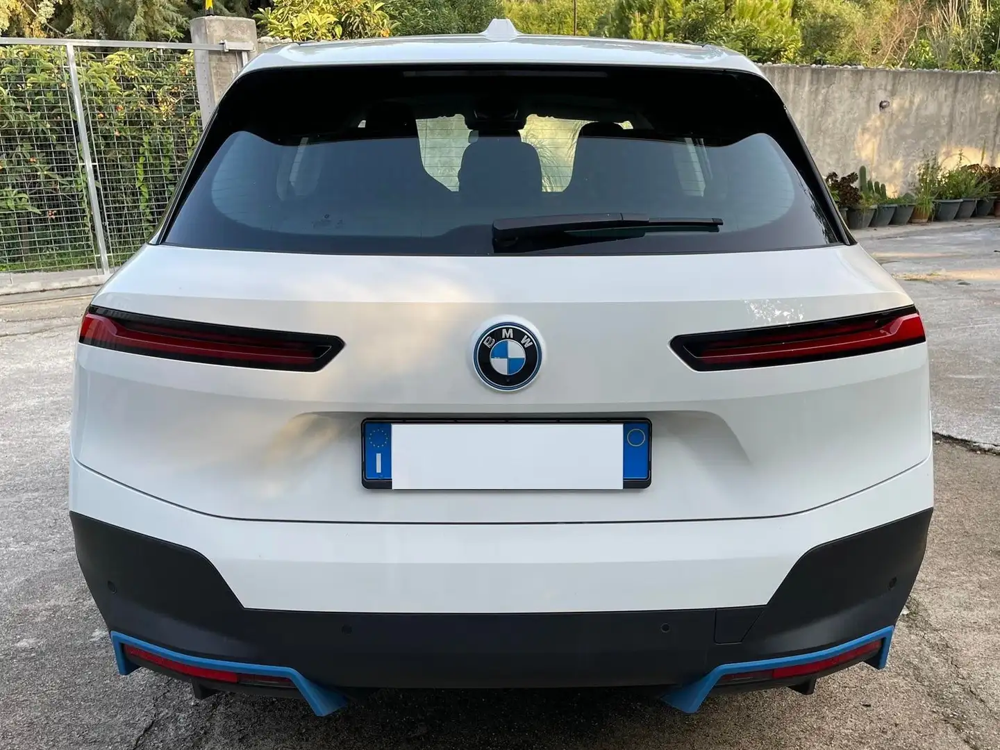 BMW iX iX xdrive40 Bianco - 1