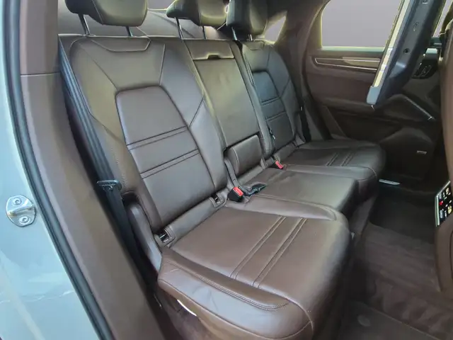 Porsche Cayenne E-Hybrid*HEAD UP*360 KAMERA*PANO*S CHRONO*BOSE* Ansicht 19