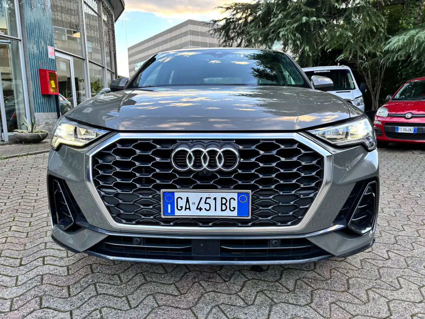 Audi Q3 Sportback 35 2.0 TDI  150 CV  S-Tronic Grigio - 1