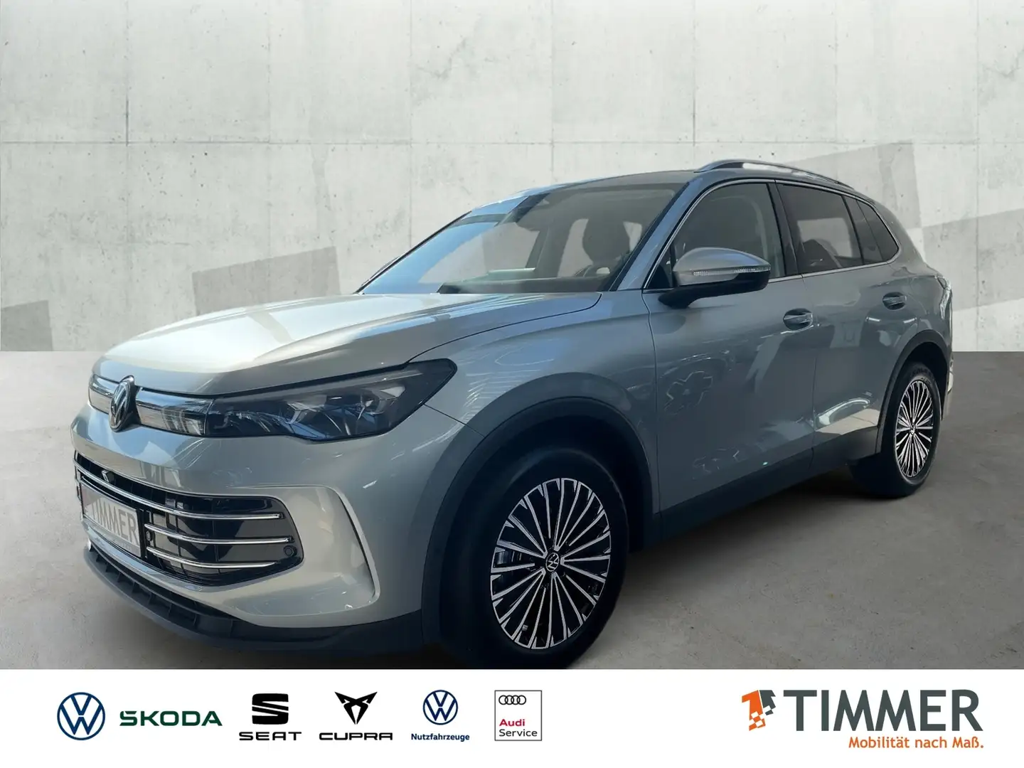 Volkswagen Tiguan 1.5 eTSI DSG Elegance+NAVI+AHK+PANO+IQ.LIGHT Silber - 1