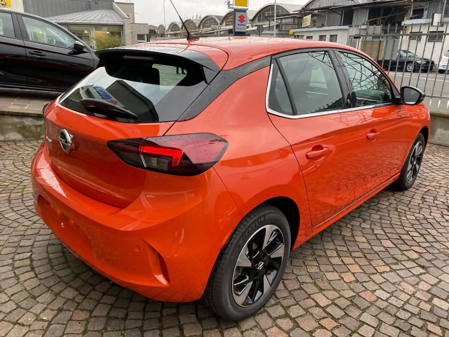 Opel Corsa-e 5 porte Edition Arancione - 2