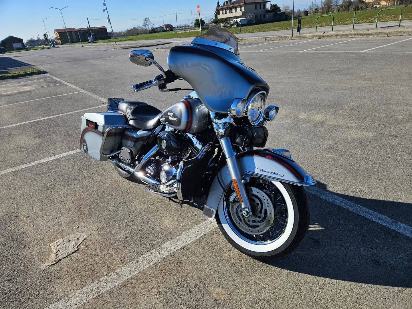 Harley-Davidson Road King Argintiu - 2