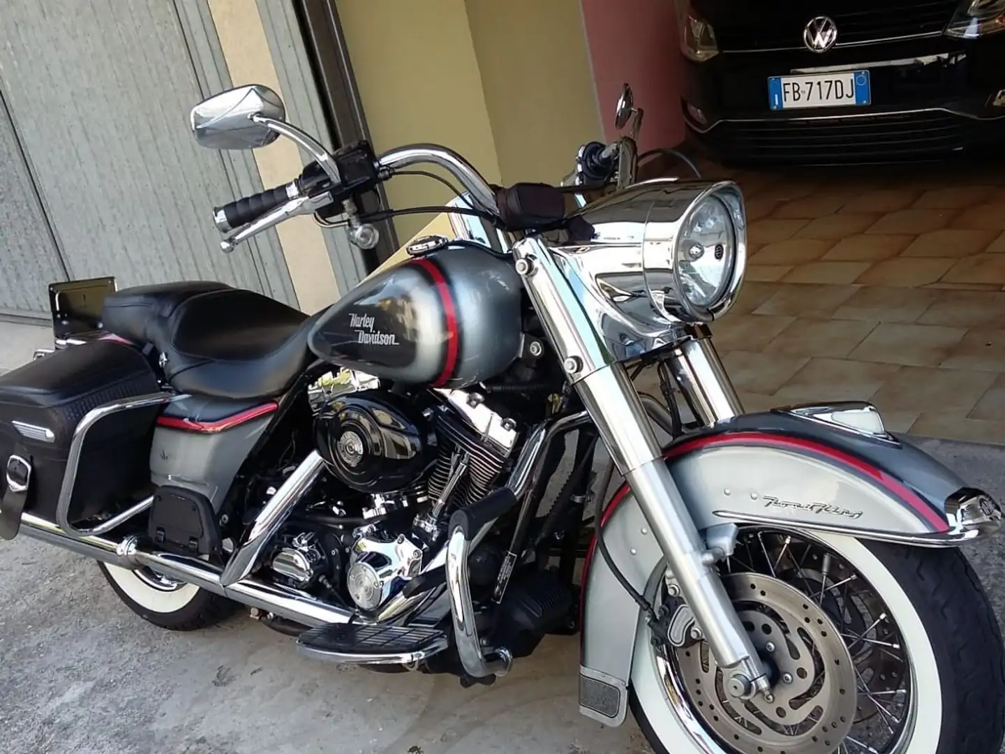 Harley-Davidson Road King Argintiu - 1