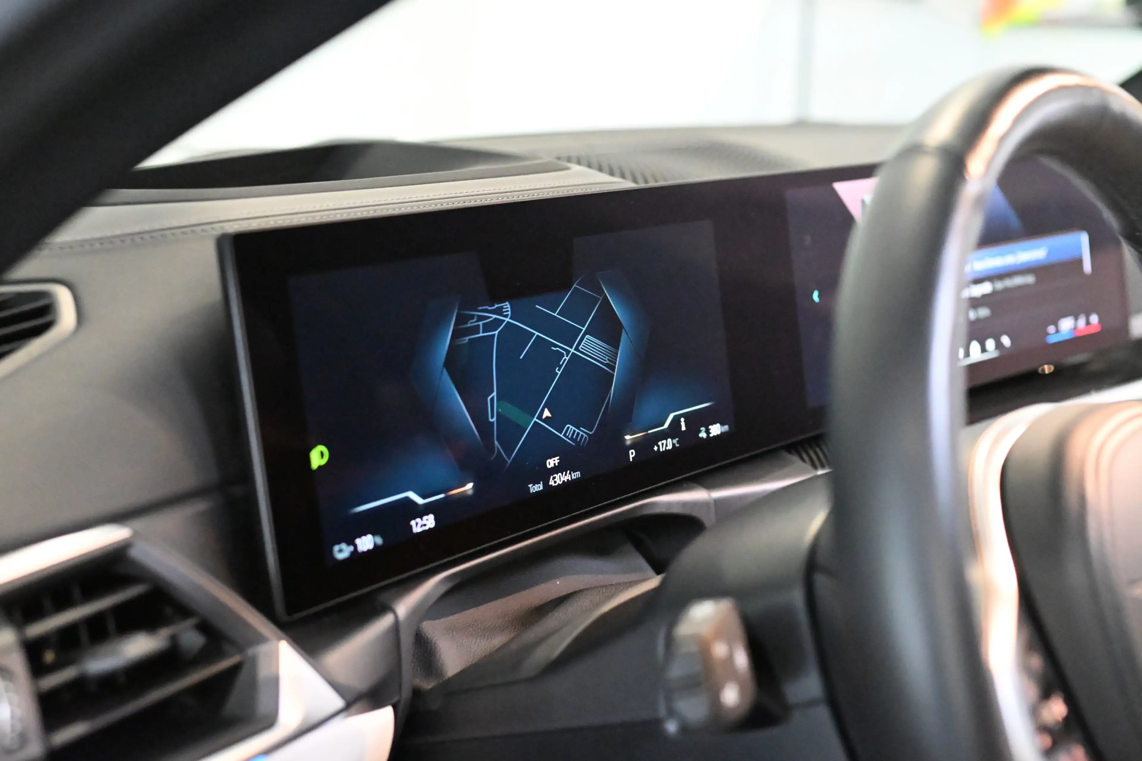BMW i4 40 eDrive M Sport Pro Leder ACC GSD Laser H&K — photo 13