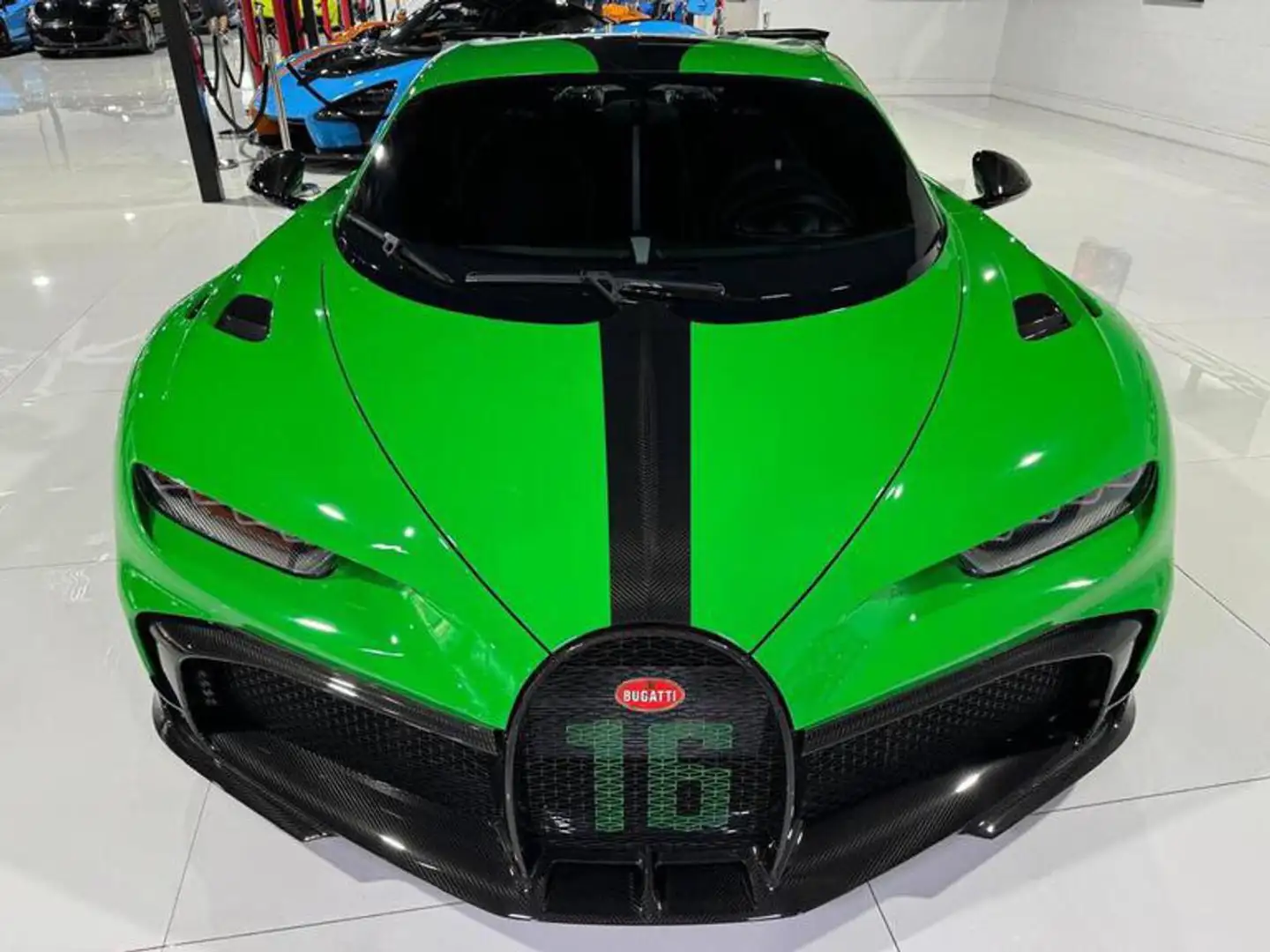 Bugatti Chiron CHIRON PUR SPORT 8.0 W16 1500HP "1 OF 60" Zelená - 2