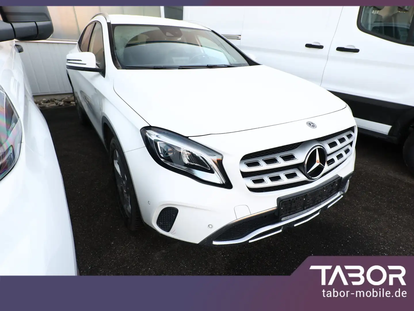 Mercedes-Benz GLA 200 200 DCT Urban KeyL eHK Nav Kam SHZ PrivG 18Z Weiß - 2