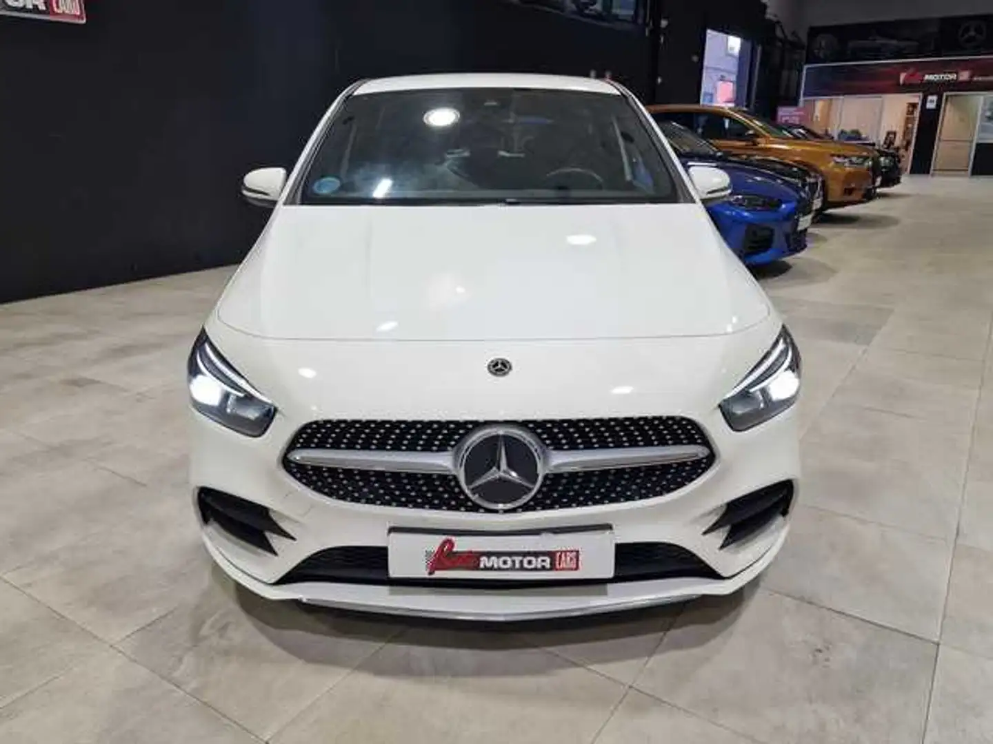 Mercedes-Benz B 200 200d 8G-DCT Blanco - 2
