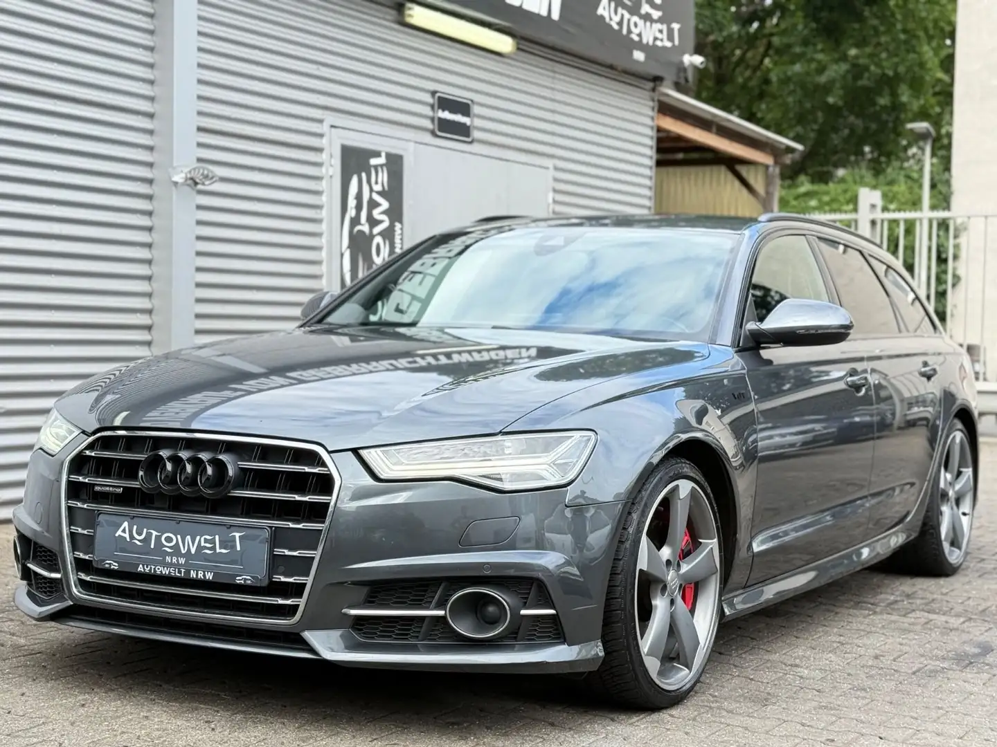 Audi A6 Avant 3.0 BiT Competition *1-HAND*AHK*MATRIX* Gris - 2