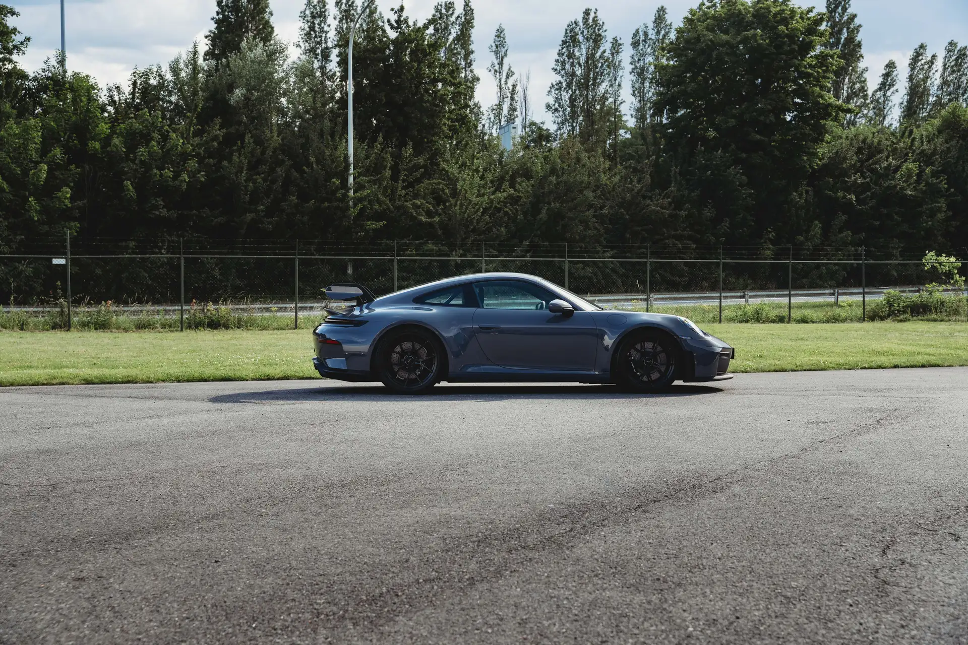 포르쉐 911 GT3 2025 회색 사진 7