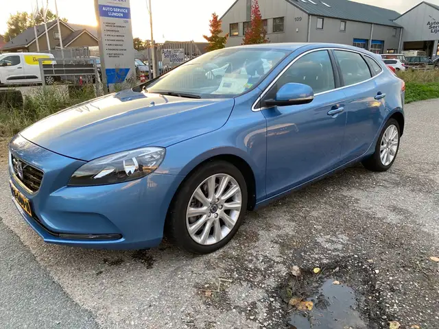 Volvo V40 1.5 T3 Momentum