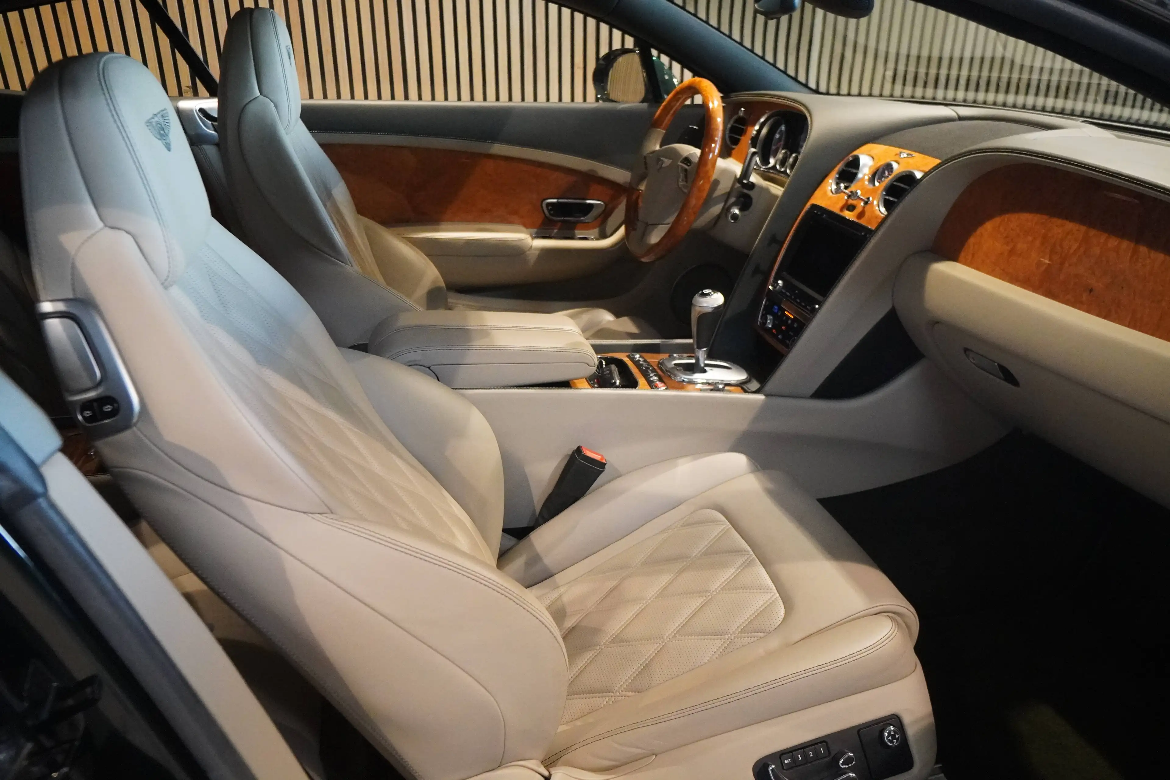 Bentley Continental Continental GT W12 — photo 9